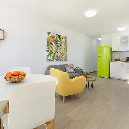 Volcano - Pool And Gym In Sport Center Fariones Included By Lanzarote 別荘